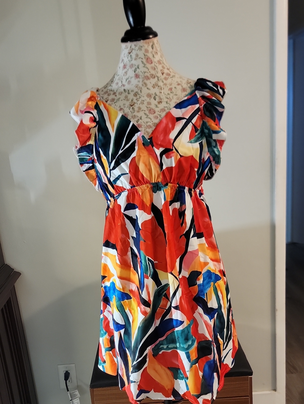 Vibrant Multicolor Ruffle Sleeve Summer Dress Size M